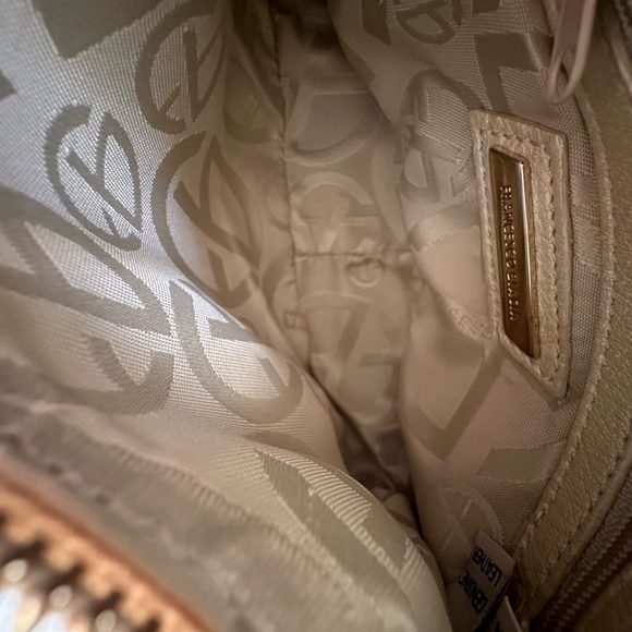 Francesco Biasia Half Moon Mini Bag in Gold horsebit - Picture 5 of 8